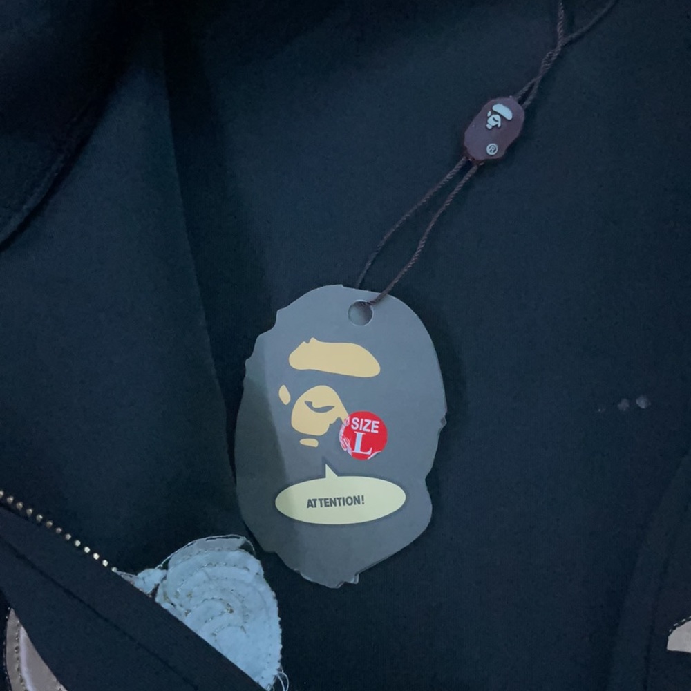 Limited addition Japanese bape hoodie - Picture 7 of 11